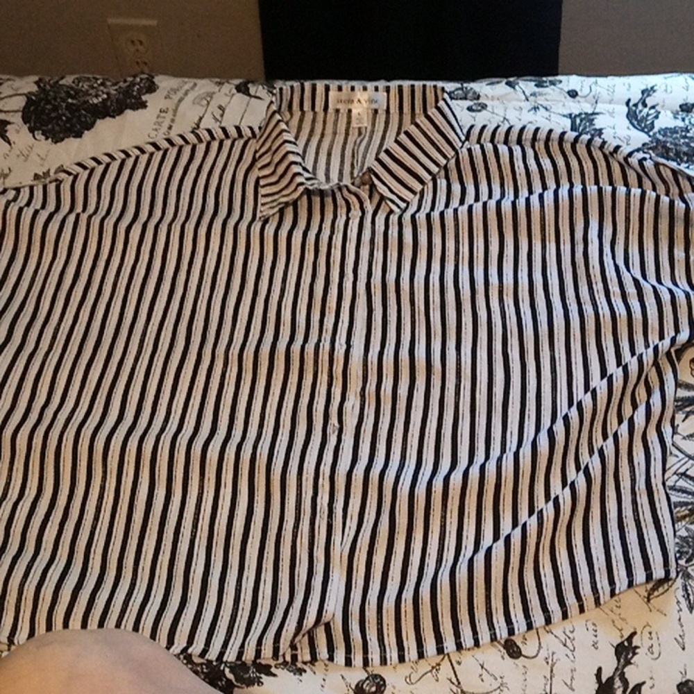 Black and white stripped cropped Top